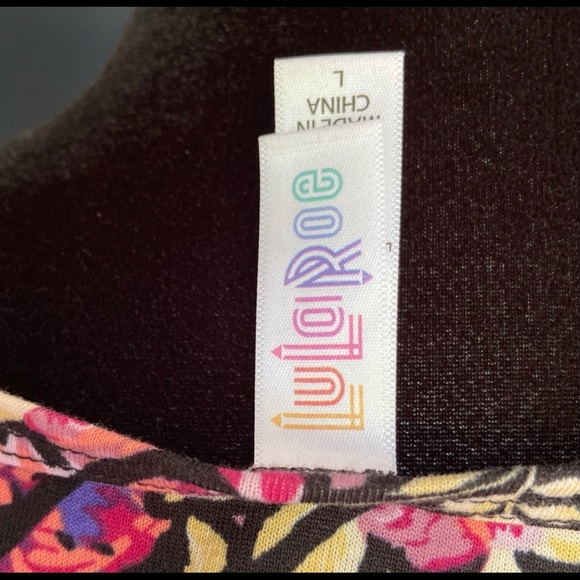 NWOT LuLaRoe Diamonds & Stripes Irma Top..Photos are from @helbax - Picture 2 of 4
